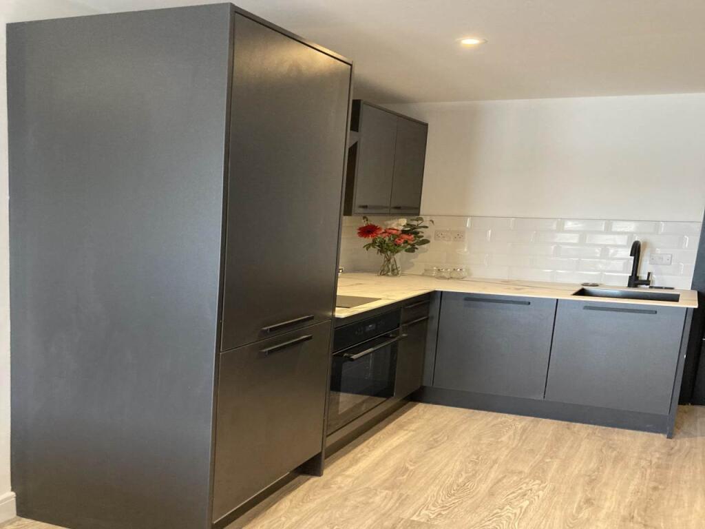 The Suites, 6-8 Aughton Street